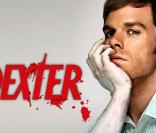 Le saigneur Dexter voit rouge... contre son propre fils ! Regardez !
