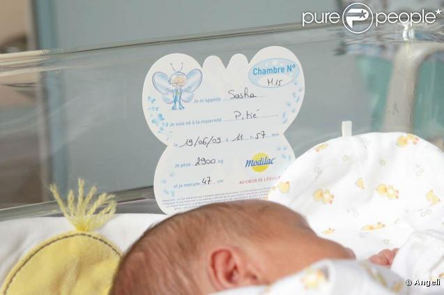 Le petit Sasha à la maternité de la Salpêtrière (30 juin 2009)