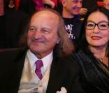 Nana Mouskouri et son mari sont venus applaudir Sylvie Vartan au Palais des Congrès le 5/02/08