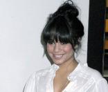 Vanessa Hudgens arrive aux Studio MTV (New York, 4 août 2009)