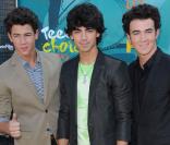 Les Jonas Brothers, à l'occasion des Teen Choice Awards 2009, qui se sont tenus à l'Universal Amphitheatre d'Universal City, à Los Angeles, le 9 août 2009 !