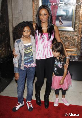 Mel B et sa fille lors de la première de la comédie musicale Legally Blonde à Los Angeles le 15 août 2009