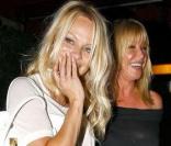 Pamela Anderson sort du restaurant Nobu, à Los Angeles. 16/08/09