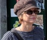 Meg Ryan dans les rues de New York avec un look.. à revoir !