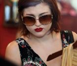Frances Bean Cobain fait une séance shopping à New York. 19/08/09