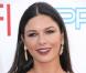 Catherine Zeta-Jones devient la fille... d'Angela Lansbury l'héroïne d'Arabesque !