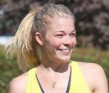 LeAnn Rimes en plein jogging dans le quartier de Brentwood à Los Angeles le 23 août 2009