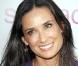 Demi Moore encore plus sensuelle, résiste à la tentation, regardez...