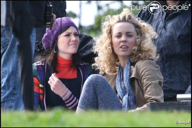 Mandy Moore et Melissa George sur le tournage de Swinging With the Finkels à Londres le 28 août 2009 