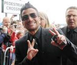 Peter Andre arrive au club de football de Stoke. Août 2009