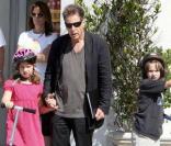 Al Pacino se balade avec ses jumeaux Anton James et Olivia Rose à Beverly Hills