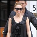 Kylie Minogue : Ses parents débarquent à Londres... Y aurait-il des préparatifs de mariage dans l'air ?