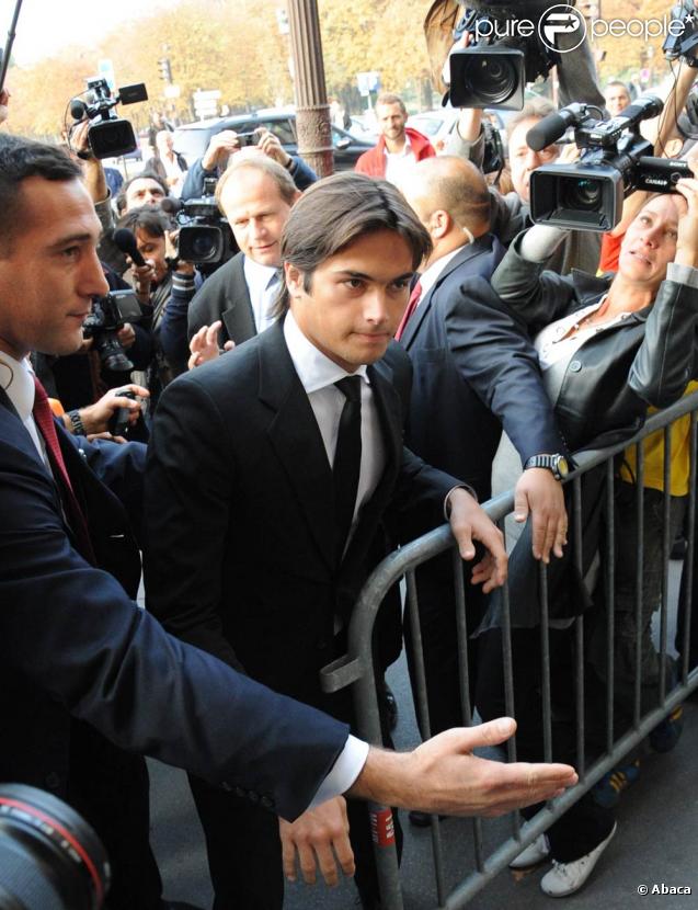 Nelson Piquet Jr. arrive à l'audience du Conseil Mondial de la FIA, le 21 septembre 2009 à Paris 