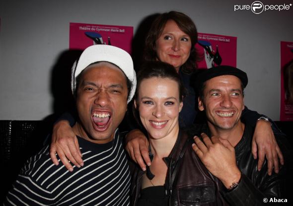 Doc Gynéco, Lucie Jeanne, Maxime et Isabelle Ferron à l'Aftershow de la pièce, au Six-Seven (Paris, 22 septembre2009)