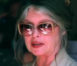 Brigitte Bardot, lors de l'inauguration du premier dispencaire social pour animaux, le 30 mai 1994 