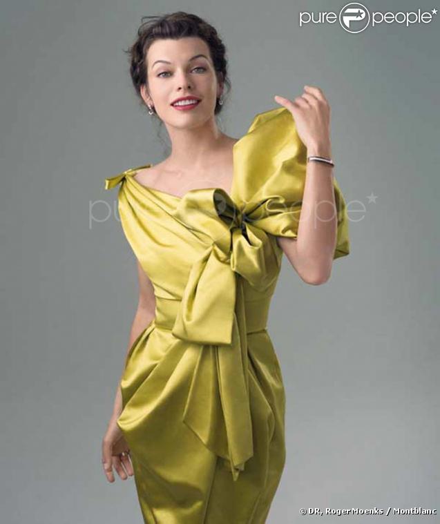 Milla Jovovich pose pour Montblanc