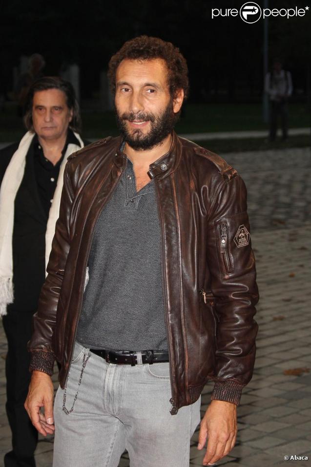 Zinedine Soualem arrive à la projection du film  Pierrot le fou , à la Cinémathèque française. 23/09/09