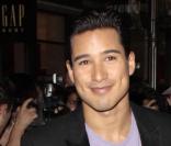 L'acteur et producteur américain Mario Lopez lors de la première de la comédie musicale  Fame  à Los Angeles.