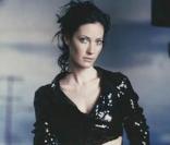 Mareva Galanter dévoile C'est demain, nouveau single extrait de Happy Fiu