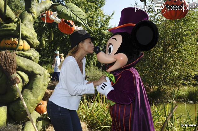 Hélène de Fougerolles à l'inauguration du thème d'Halloween au parc Disneyland Paris, le 26/09/09