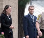 Mel Gibson quitte le tribunal de Los Angeles le 13/02/08