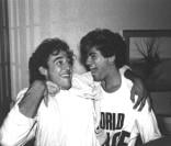 Andrew Ridgeley et George Michael du groupe Wham ! dans les années 80
