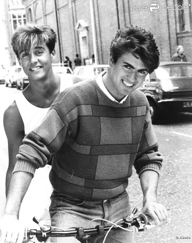 Andrew Ridgeley et George Michael du groupe Wham ! dans les années 80