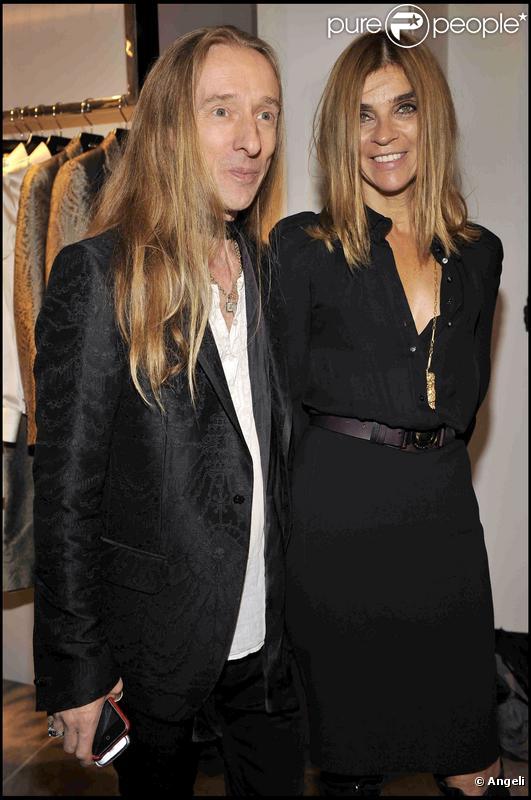 Carine Roitfeld et John Richmond à la boutique Richemond à Paris  