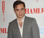 Ed Westwick à New York pour la première d' Hamlet , le 6 octobre 2009