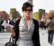  En septembre  2008, Lily Allen ne détonne parmi les modeuses présentes à la Fashion Week parisienne. 