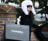 En décembre 2008, Lily Allen a choisi où faire son shopping : c'est Chanel, sinon rien ! 
