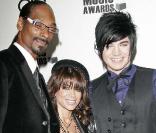 Snoop dogg, Paula Abdul et Adam Lambert à l'annonce des nominations des prochains American Music Award, le 13 octobre 2009 à Los Angeles.