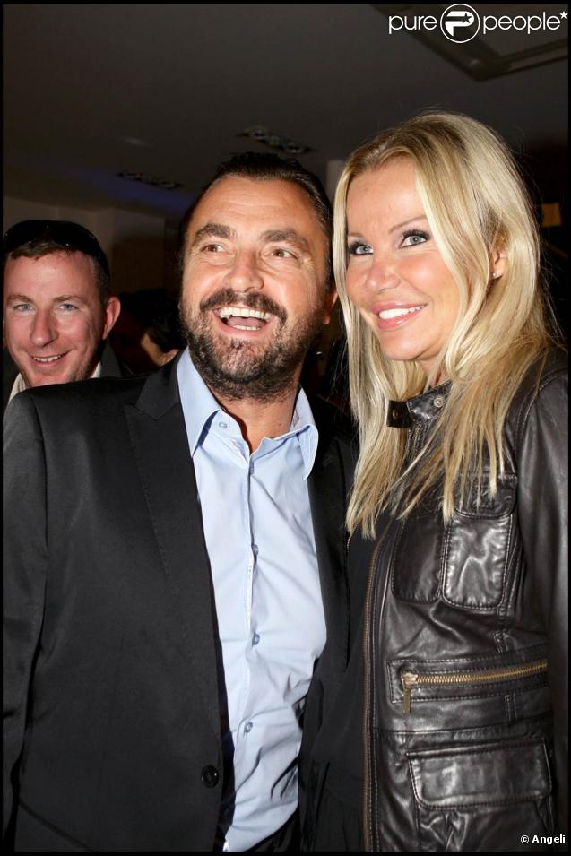Henri Leconte et sa femme Florentine, à l'occasion des 32 ans de la marque de haute-fourrure Sam-Rone, au Sam-Rone's Space, à Paris, le 14 octobre 2009 !