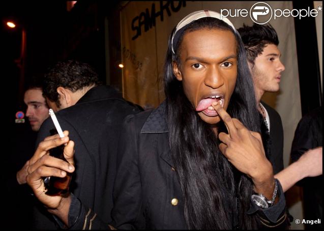 FX, à l'occasion des 32 ans de la marque de haute-fourrure Sam-Rone, au Sam-Rone's Space, à Paris, le 14 octobre 2009 !
