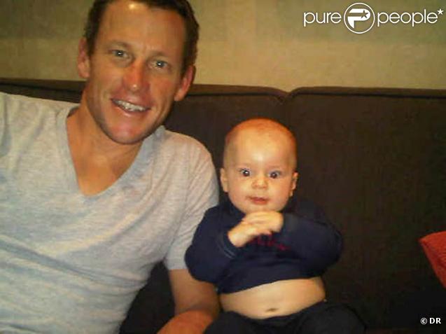 Lance Armstrong vous présente son fils Max sur sa page Twitter !