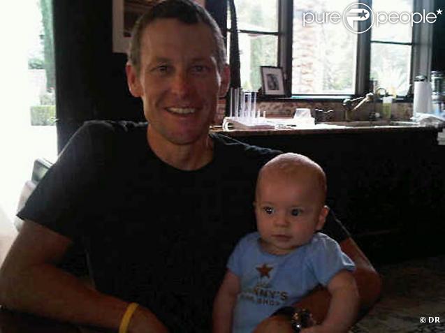 Lance Armstrong vous présente son fils Max sur sa page Twitter !