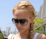 La sublime Jessica Alba n'a pas hésité à se teindre les cheveux en blond... 