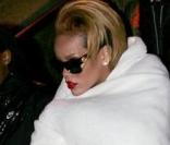 Rihanna a froid à la sortie de l'enregistrement de son prochain clip vidéo. 16/10/09