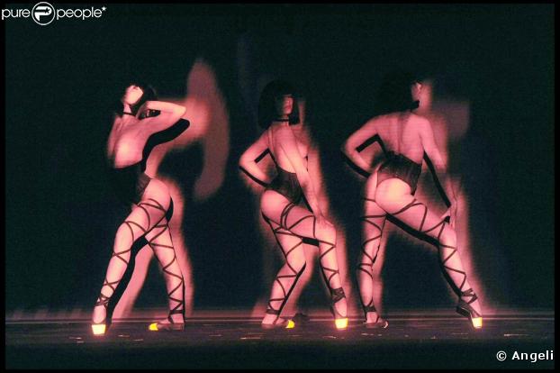 Les magnifiques tableaux du Crazy Horse, créés par Philippe Decouflé !