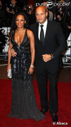 Mel B et son mari Stephen Belafonte lors de l'avant-première mondiale de Dead Man Running à L'Odeon Western à Londres le 22 octobre 2009