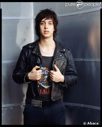 Julian Casablancas deviendra papa en février 2010