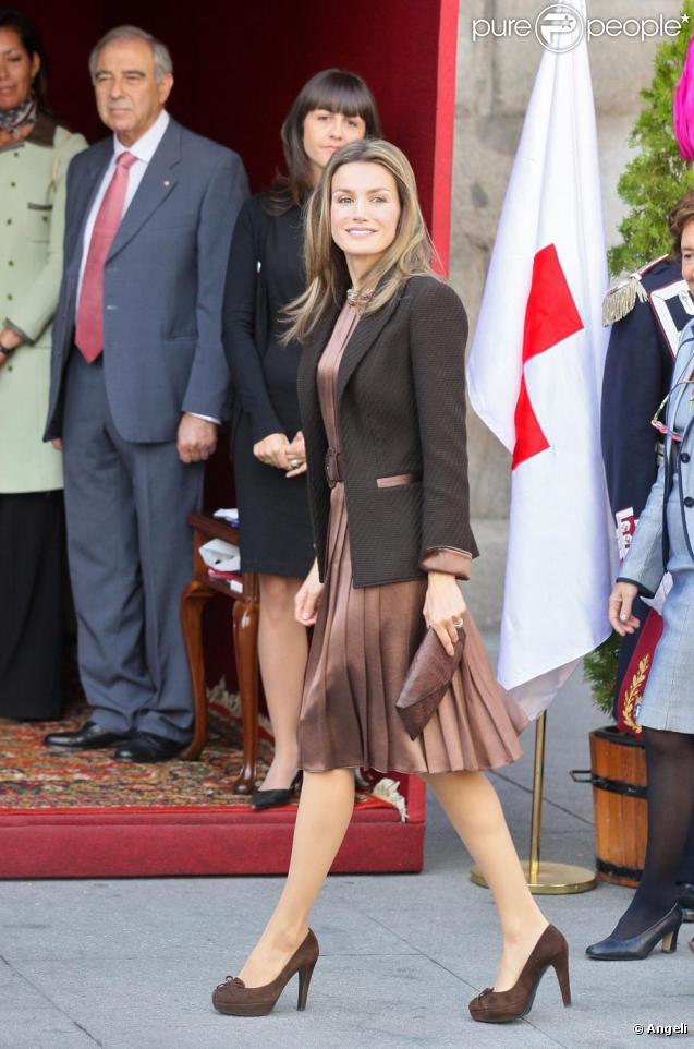 Letizia d'Espagne à Madrid pour la journée de la Croix Rouge le 28/10/09