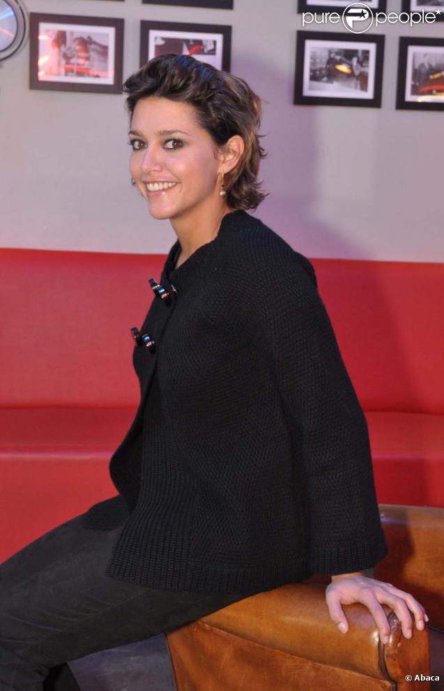 Emma de Caunes est la marraine de Mon premier festival de cinéma qui s'est ouvert le 28 octobre 2009 à Paris