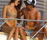 Jenson Button et Jessica Michibata, en vacances farniente à Dubai, le 29 octobre 2009 !