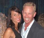 Ian Ziering a retrouvé l'amour dans les bras de cette jolie demoiselle...