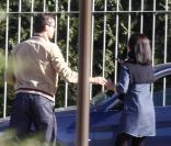 Cristiano Ronaldo et une inconnue se donnent un rendez-vous secret devant la villa du footballeur. Octobre 2009