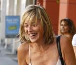 Sharon Stone et ses enfants Laird et Quinn font du shopping le 18 octobre à Los Angeles