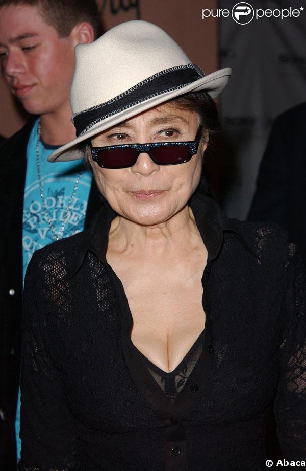 Yoko Ono - Photos Yoko