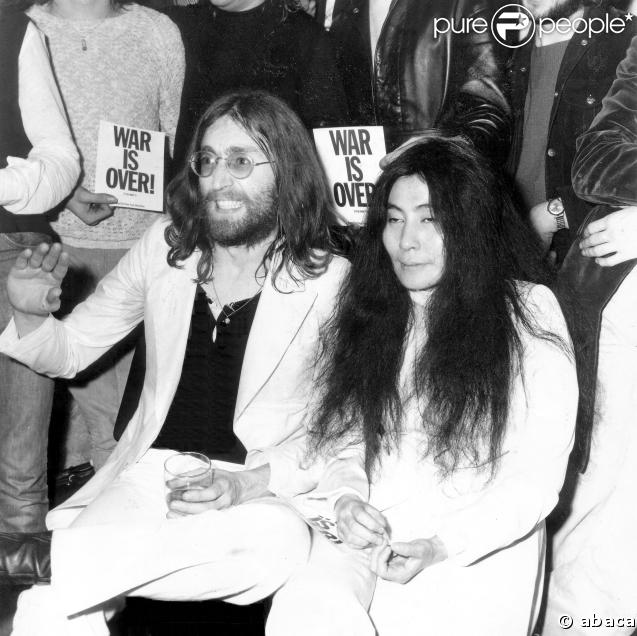 Yoko Ono : la veuve de John Lennon a 75 ans !