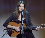Carla Bruni : Son duo avec Harry Connick Jr. interprété en direct sur Canal+ ?